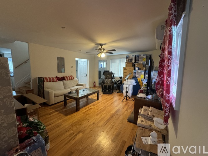 31 Post Pl 2 Beds Apartment for Rent - Photo gallery 2