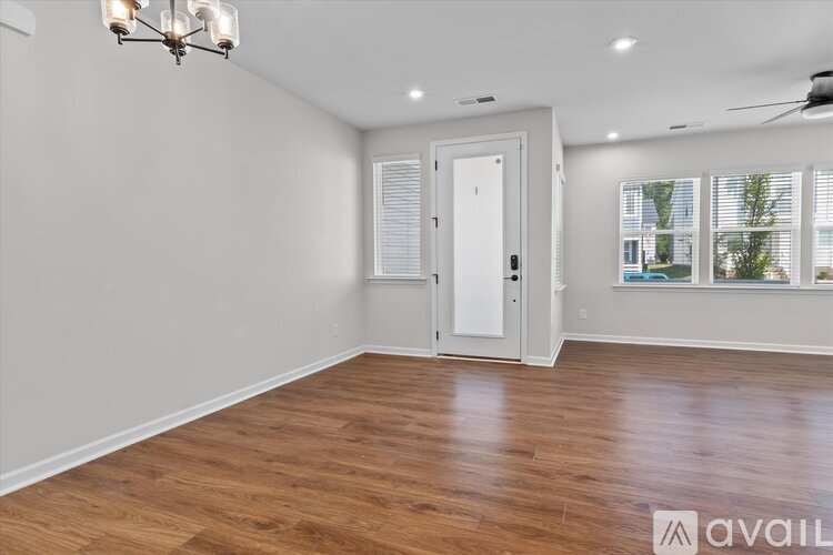 131 Berkeley Ave 4 Beds Townhouse for Rent - Photo gallery 3