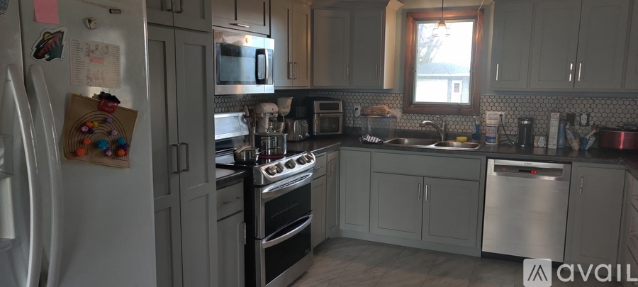 1950 Prospect Drive Northeast 1 Single Family Home for Rent - Photo gallery 3