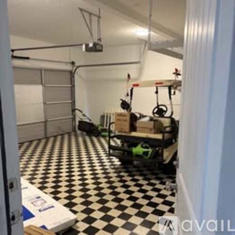 153 Sierra Dr 5 Beds Apartment for Rent