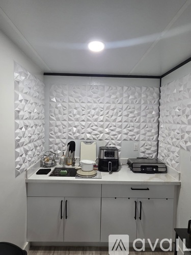 2900 Southwest 62nd Avenue 1 Apartment for Rent - Photo gallery 1