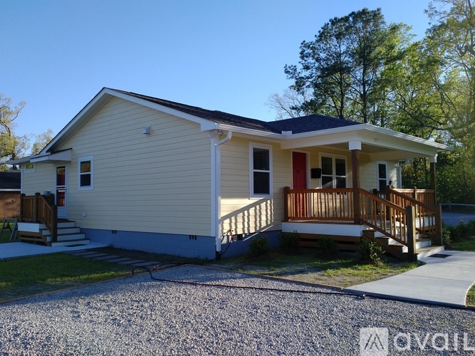 107 Oakwood Dr 4 Beds Single Family Home for Rent - Photo gallery 3