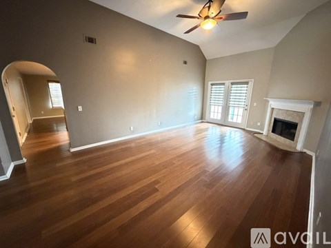 5 Throgs Neck Way 4 Beds Apartment for Rent