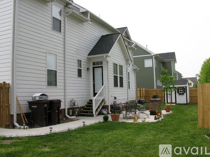 904 Hathaway Court 5 Beds Single Family Home for Rent - Photo gallery 5