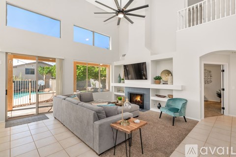 1125 East Irma Lane 4 Beds Apartment for Rent