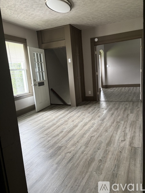 535 East Oxford Street 3 Beds Apartment for Rent - Photo gallery 4