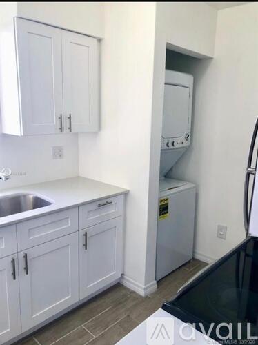 1031 Adams Avenue 2 Beds Apartment for Rent - Photo gallery 3