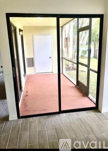 1031 Adams Avenue 2 Beds Apartment for Rent