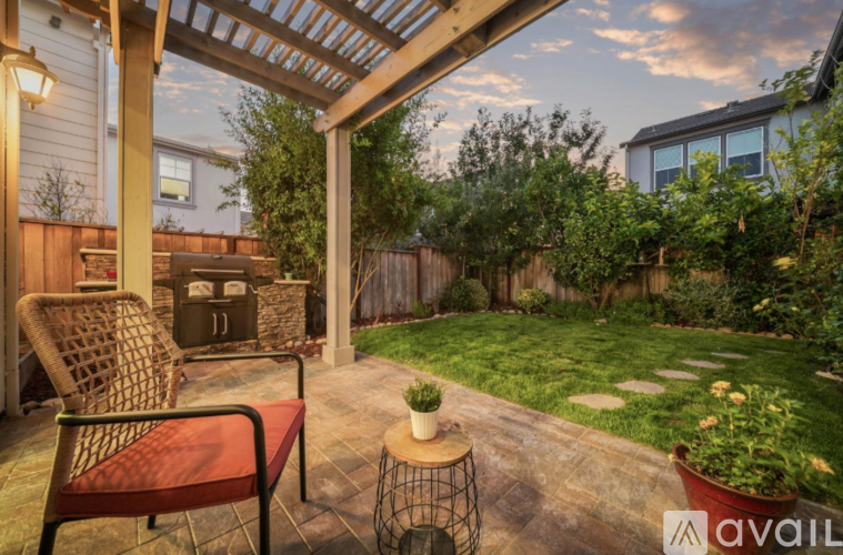 4266 Sunset View Drive 4 Beds Single Family Home for Rent - Photo gallery 2