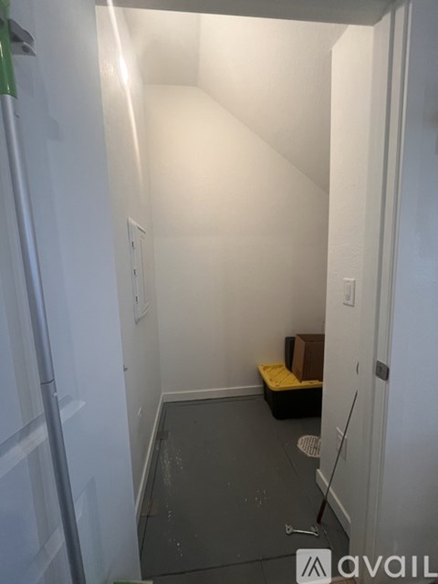 North Bently Street 3 Beds Apartment for Rent