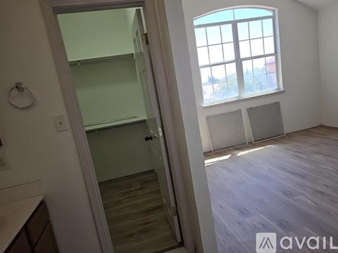 10785 Pleasant Hills Drive 3 Beds Apartment for Rent