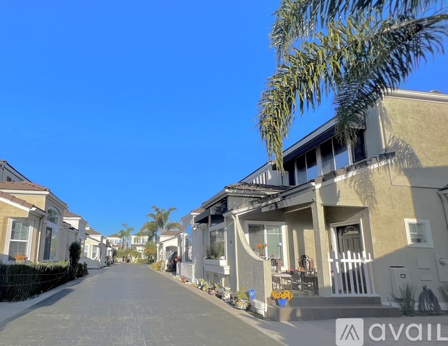 700 Lido Park Drive 3 Beds Single Family Home for Rent - Photo gallery 4