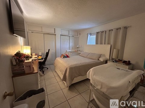 7910 Taft Street 2 Beds Apartment for Rent
