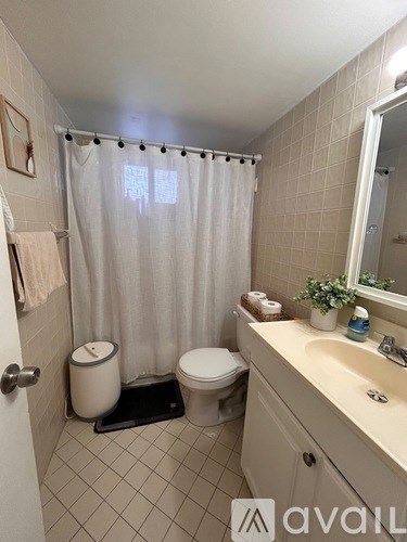 7910 Taft Street 2 Beds Apartment for Rent