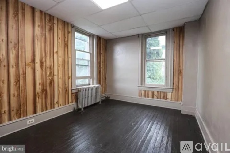 709 W Norwegian St 6 Beds Single Family Home for Rent - Photo gallery 1