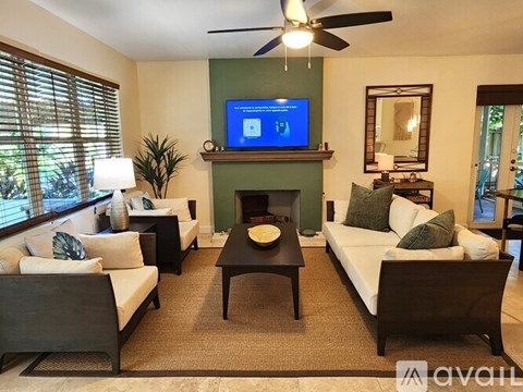 704 Southwest 14Th Street 2 Beds Apartment for Rent