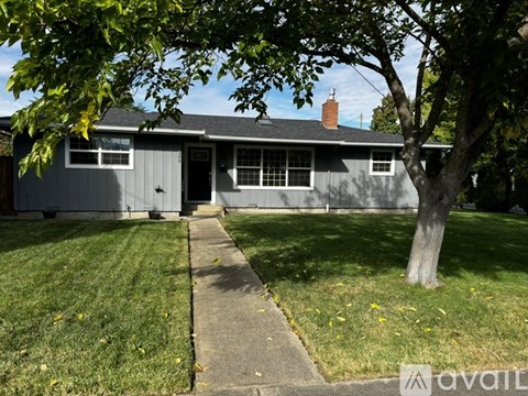 1300 Murray Avenue 3 Beds Apartment for Rent
