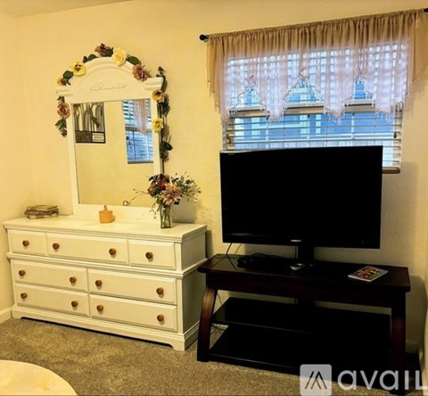 1300 Murray Avenue 3 Beds Apartment for Rent