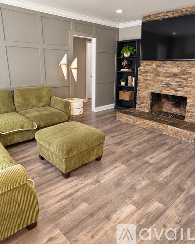 18657 East Laxford Road 2 Beds Apartment for Rent
