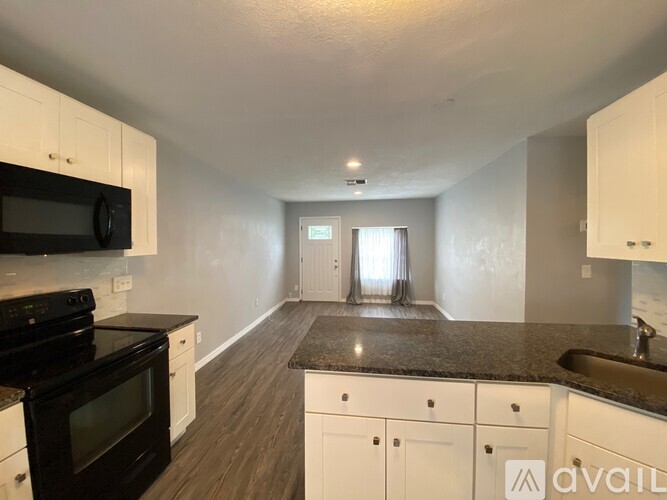 2603 Musselwhite Ave 3 Beds Single Family Home for Rent - Photo gallery 4