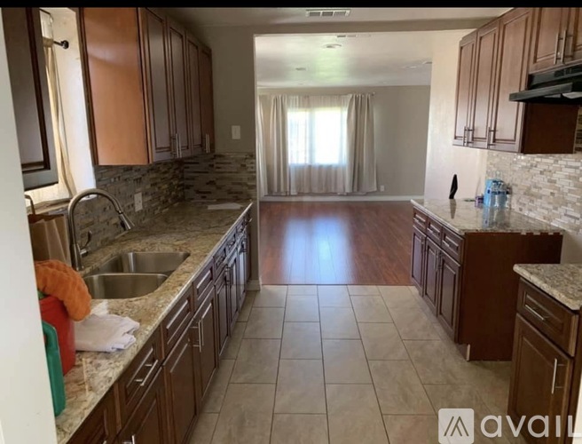 1522 East Mardina Street 3 Beds Single Family Home for Rent - Photo gallery 3