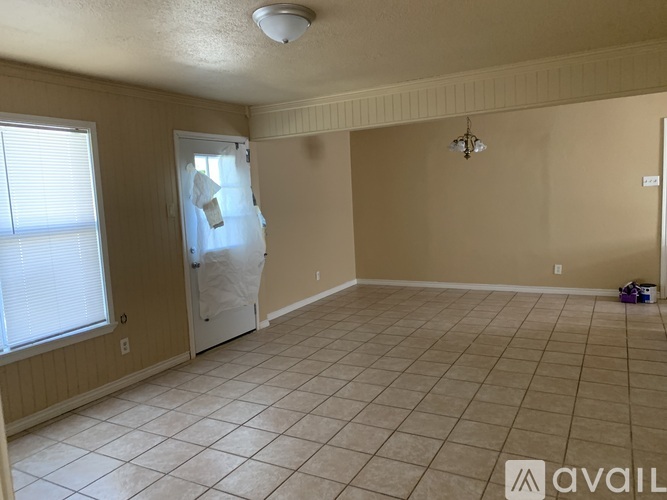 1606 Sprucewood Drive 3 Beds Single Family Home for Rent - Photo gallery 3