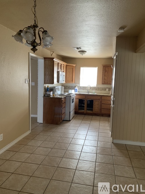 1606 Sprucewood Drive 3 Beds Single Family Home for Rent - Photo gallery 5