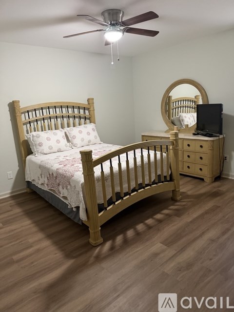 2451 Old Salem Circle Southeast 2 Beds Apartment for Rent