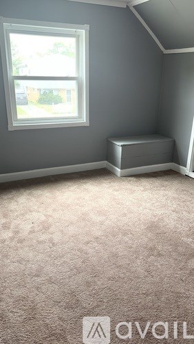 17111 Oakwood Ave 3 Beds Apartment for Rent