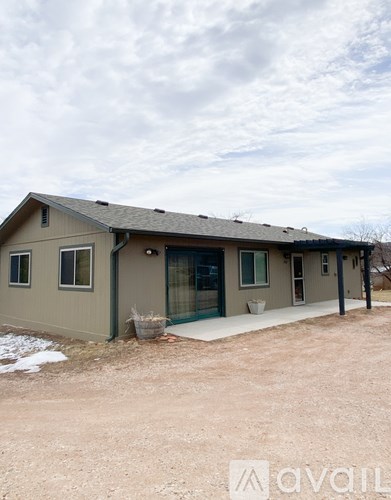 3305 North County Road 23E 5 Beds Apartment for Rent