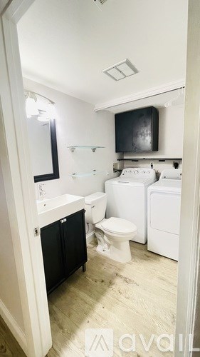 8153 Severn Drive 2 Beds Apartment for Rent
