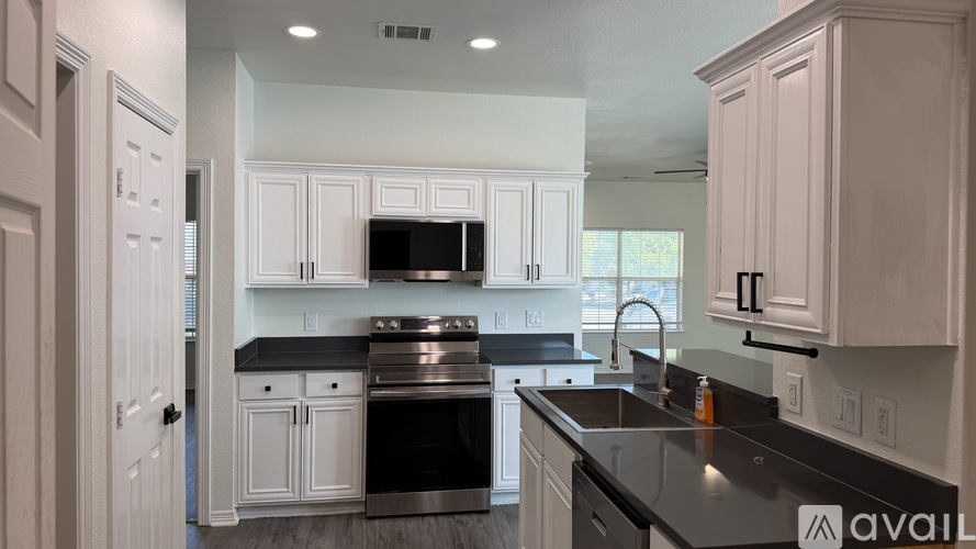 3747 Elise Way 4 Beds Single Family Home for Rent - Photo gallery 2