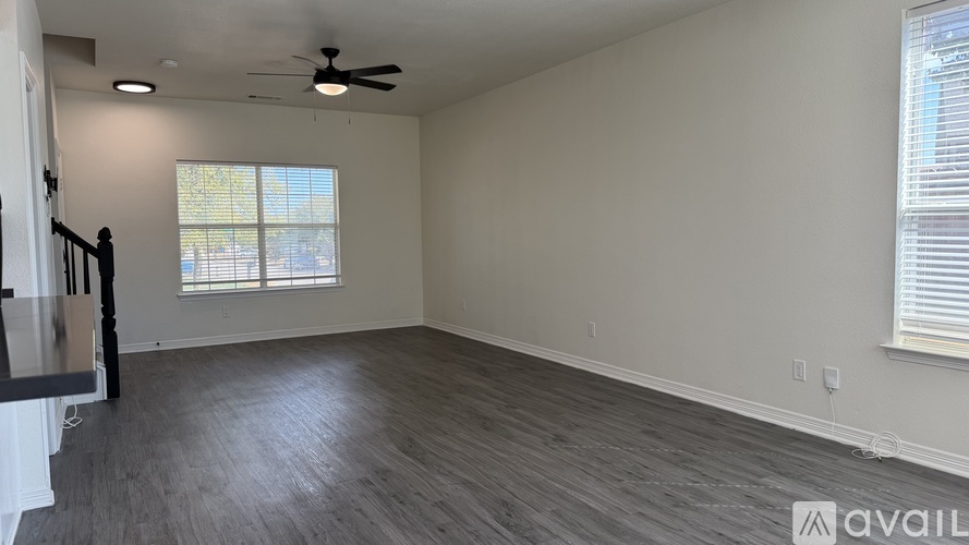 3747 Elise Way 4 Beds Single Family Home for Rent - Photo gallery 4