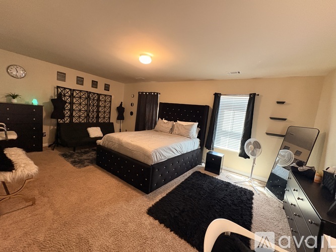 8371 Regent Street 4 Beds Single Family Home for Rent - Photo gallery 5