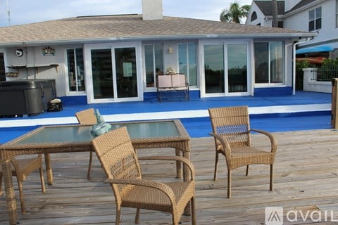 5907 Beverly Dr 3 Beds Apartment for Rent