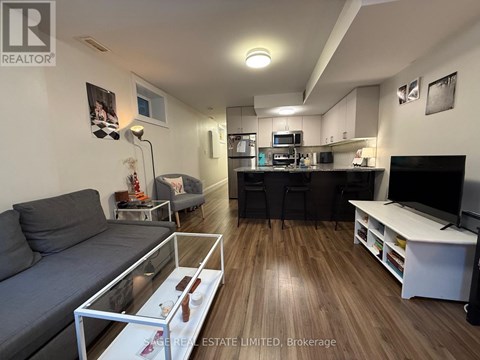 LOWER - 228 MONTOSE AVENUE 2 Beds Apartment for Rent