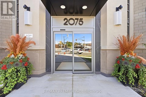 219 - 2075 KING ROAD 2 Beds Apartment for Rent