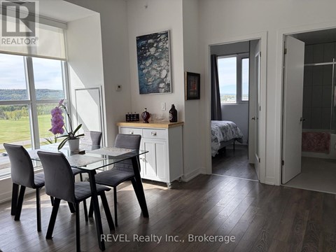 501 - 550 NORTH SERVICE ROAD 1 Apartment for Rent