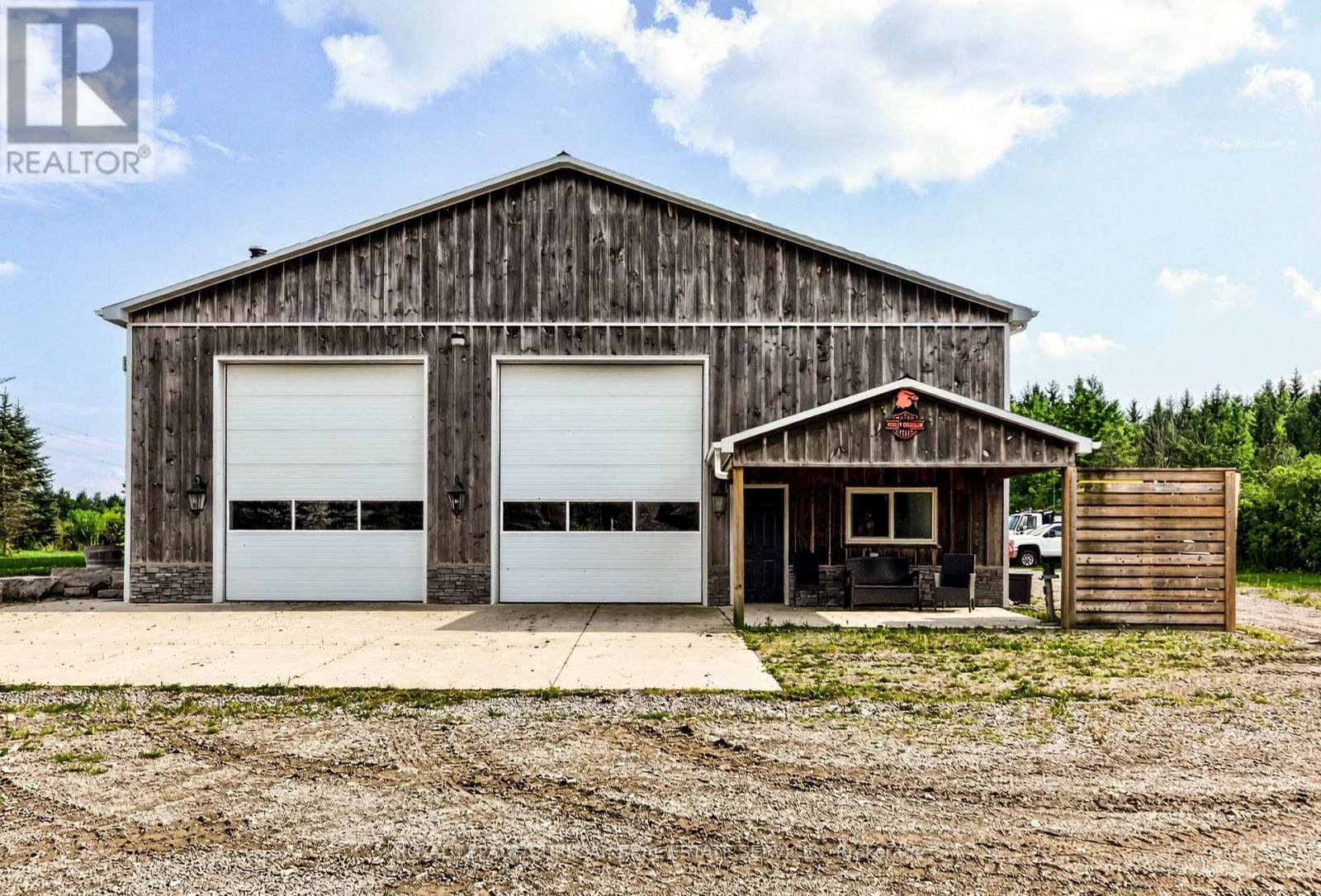 studio apartment - SHOP - 1506 6TH CONCESSION ROAD W shop, Hamilton 3