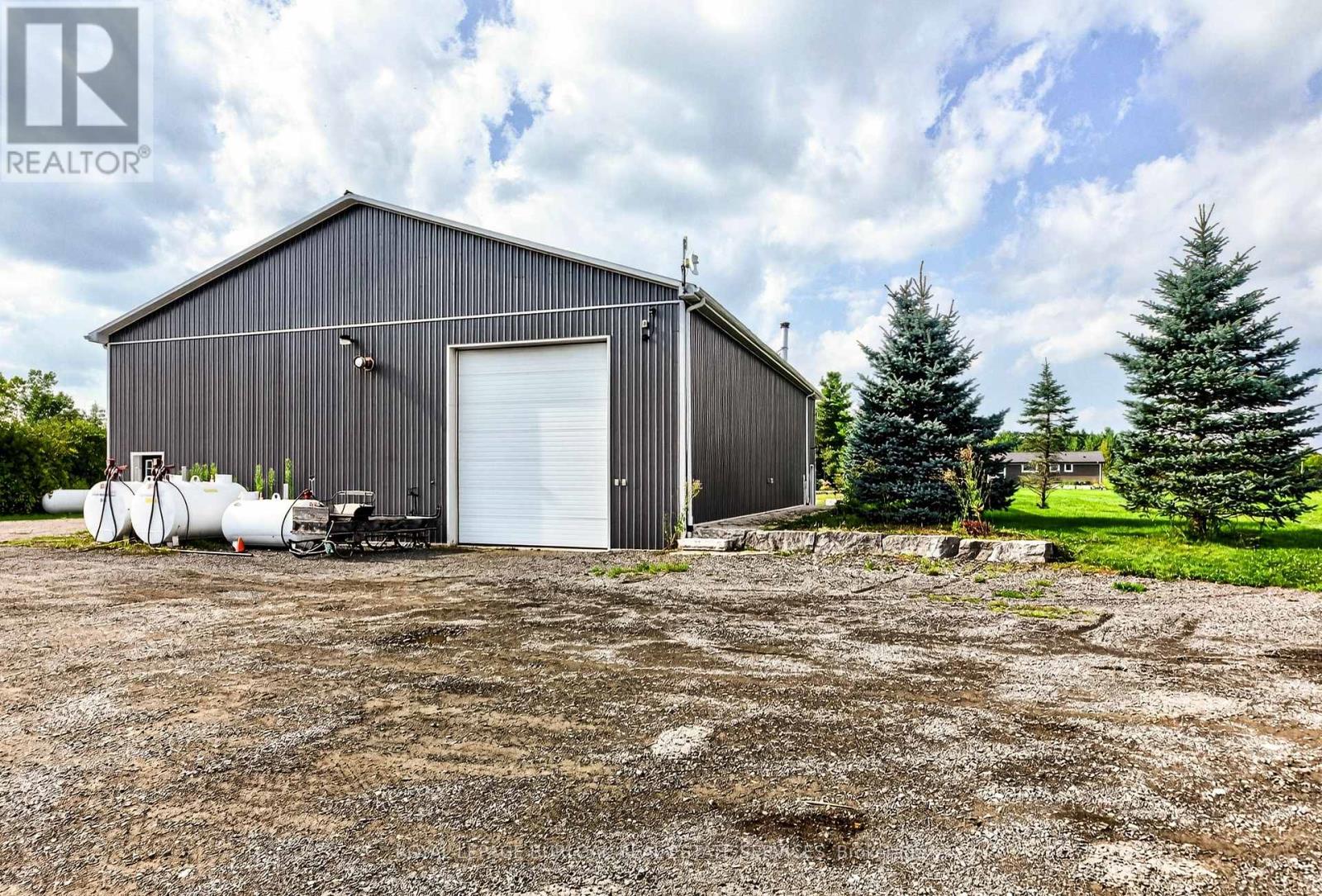 studio apartment - SHOP - 1506 6TH CONCESSION ROAD W shop, Hamilton 4