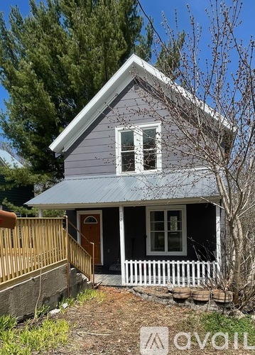 1214 E 5th Ave 3 Beds Single Family Home for Rent - Photo gallery 1