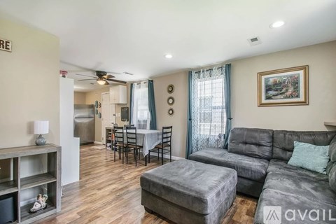 1018 Beale St 3 Beds Apartment for Rent