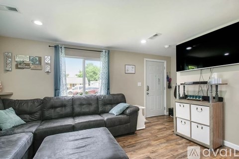 1018 Beale St 3 Beds Apartment for Rent