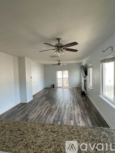 4512 Coronet Avenue 3 Beds Apartment for Rent