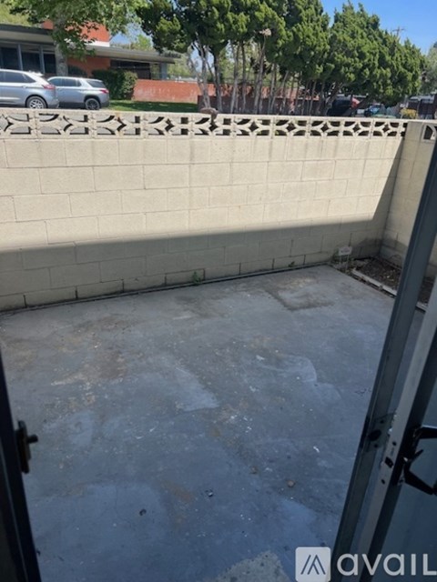 750 W Bonita Ave 2 Beds Apartment for Rent