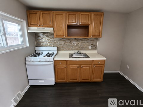 3438 Crystal St 2 Beds Apartment for Rent