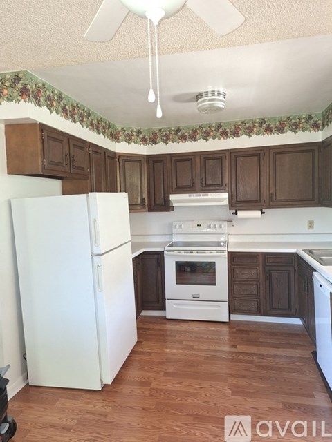 1927 Burlington Ave 2 Beds Apartment for Rent