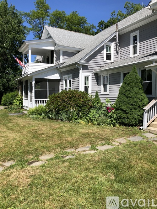 207 Bromley Road 2 Beds Single Family Home for Rent - Photo gallery 3