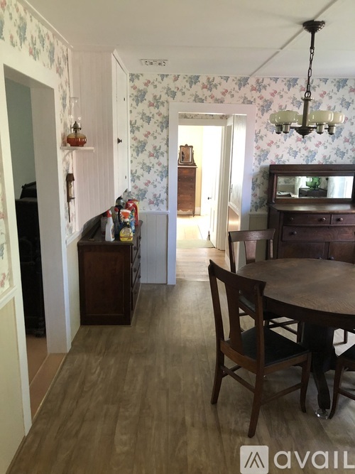 207 Bromley Road 2 Beds Single Family Home for Rent - Photo gallery 5