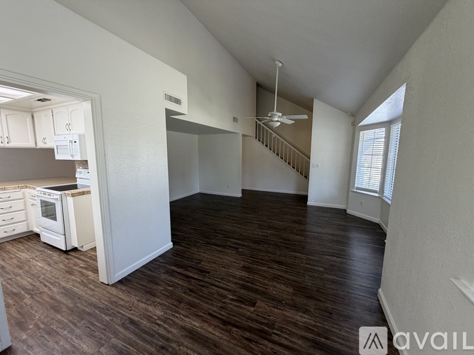1242 Armstrong Ave 3 Beds Single Family Home for Rent - Photo gallery 3